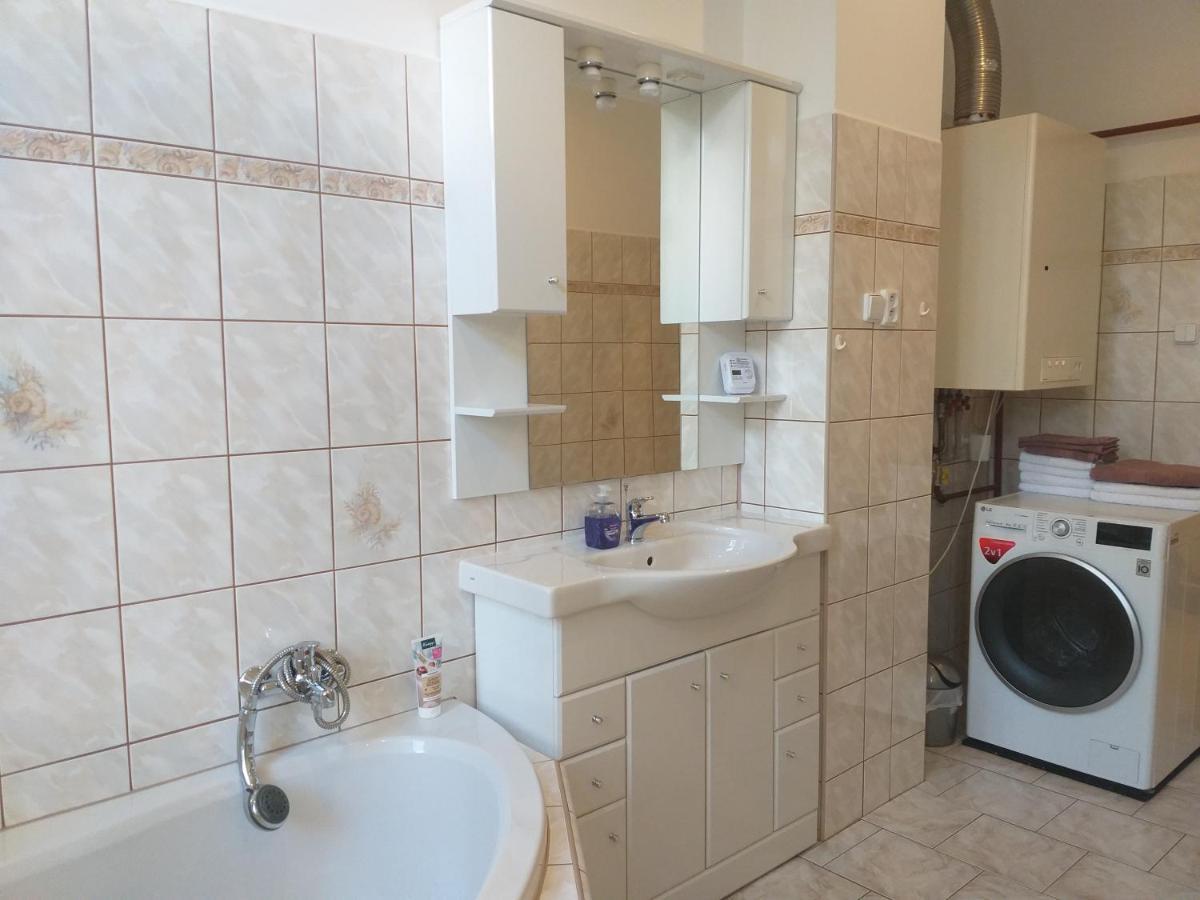 Apartman Kraslice 외부 사진